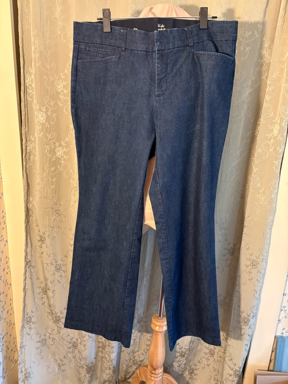 Dockers Women's Navy Cropped Flare Jeans